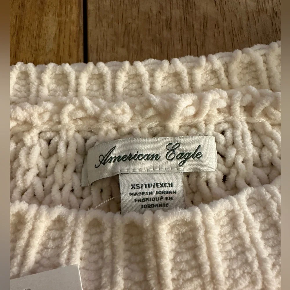 NWT American Eagle Women's Slouchy Snowsoft‎ Sweater- very oversized- size xs
